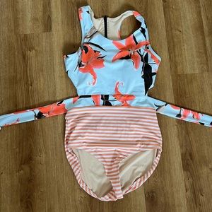 Albion fit swimsuit one piece. Size medium.
